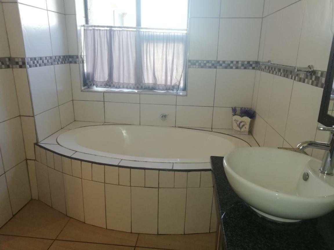 Amani Boutique Hotel & Conference Centre Lydenburg Exteriör bild